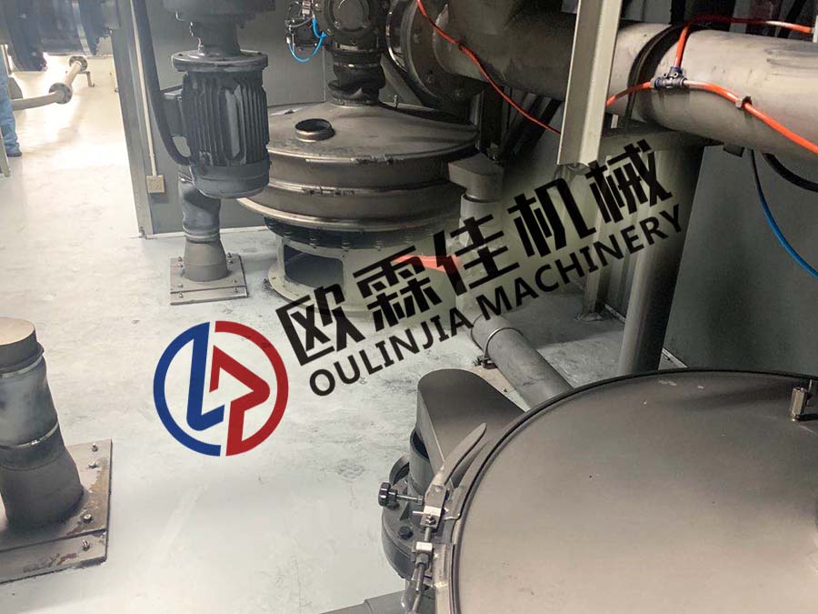 比亞迪三元材料超聲波振動(dòng)篩篩分現(xiàn)場
